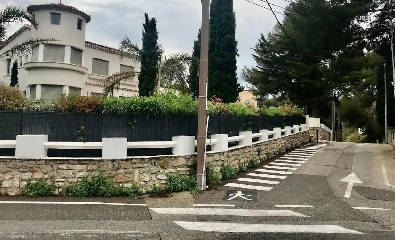 La Plage, Calme Et Jardin Sanary-sur-Mer Γαλλία
